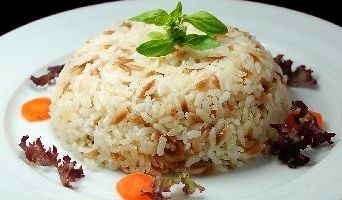 Arpa şehriyeli pirinç pilavı