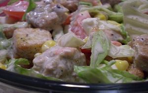 Lezzetli yemek tarifleri: domuz eti ile salata Lezzetli yemek tarifleri: domuz eti ile salata