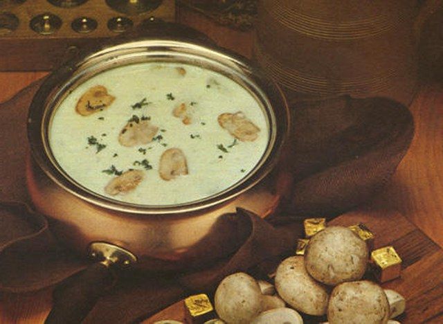Kremalı mantar çorbası resimli
