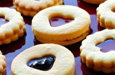 Marmelatlı kurabiye