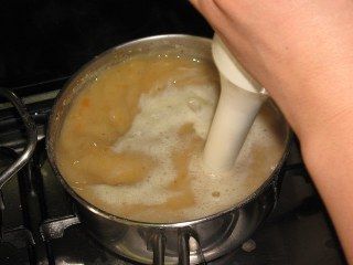 Mercimek çorbası yapılışı
