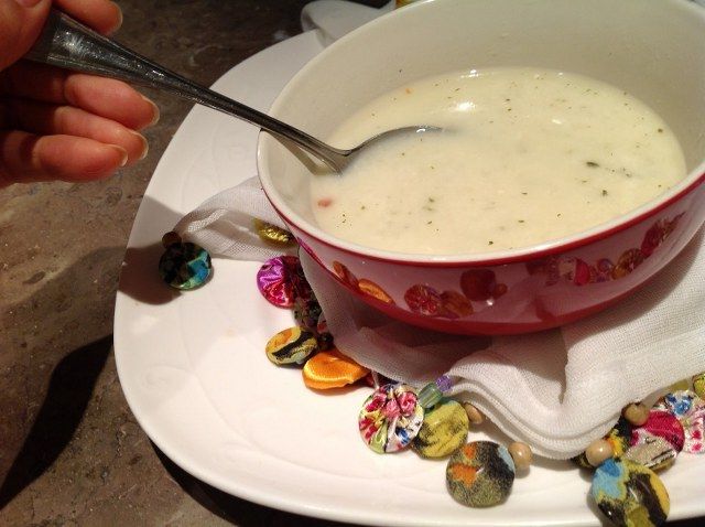 Yoğurt çorbası yapımı