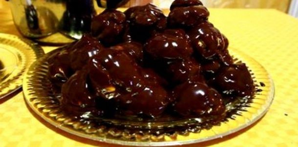 Elmalı profiterol