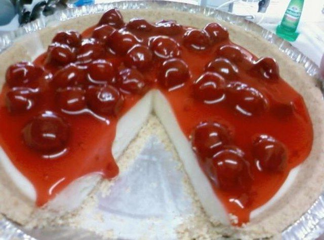 Vişneli cheesecake resimli