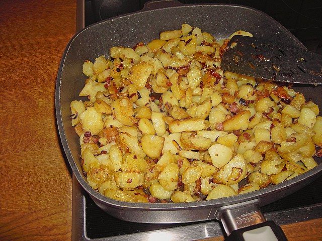 Yumurtalı patates yapımı