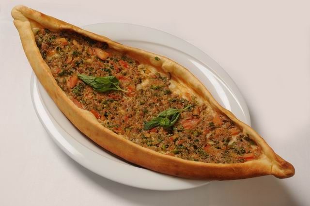 Kıymalı pide