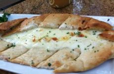 Peynirli pide