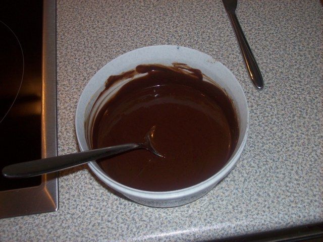 Çikolata soslu kurabiye yapımı