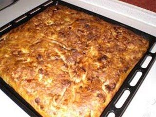 Kıymalı börek yapımı