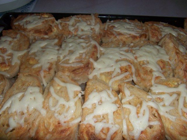 Patatesli kaşarlı börek