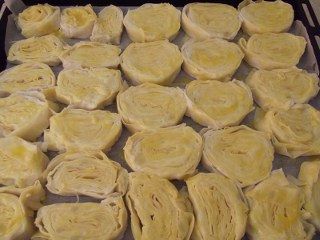 Patatesli rulo börek yapımı