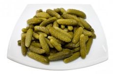 Kornişon turşu