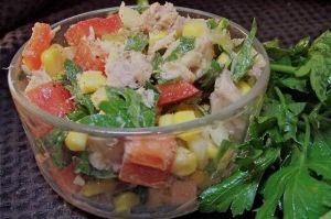 Ton balıklı salata