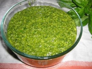 Pesto sosu