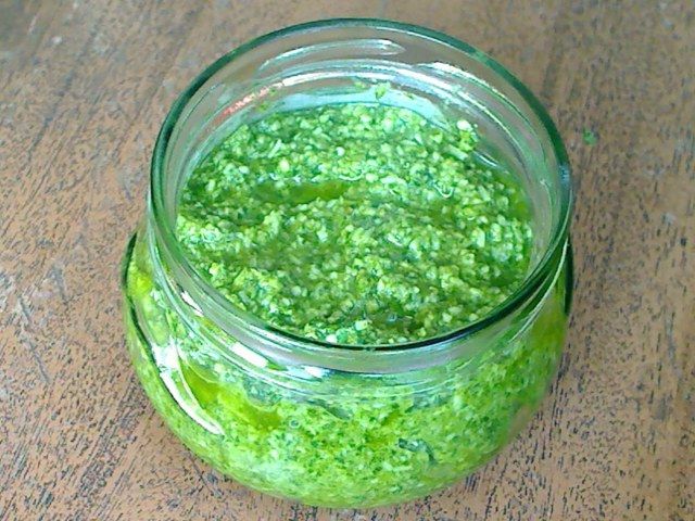 Pesto sosu yapımı