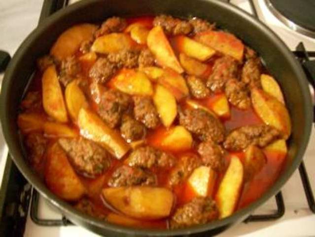 Patatesli sulu köfte tarifi, Patatesli sulu köfte nasıl yapılır Nefis