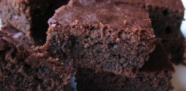 Çikolatalı browni tarifi, Çikolatalı browni nasıl yapılır Nefis Yemek